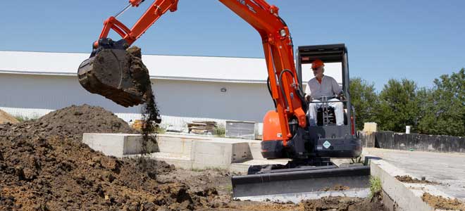 Kubota 5 Ton Mini Excavator – APEC Earthworks